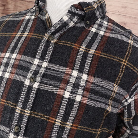 ST JOHN'S BAY PLAID FLANNEL BUTTON DOWN SHIRT MENS SIZE XL - Picture 2 of 6